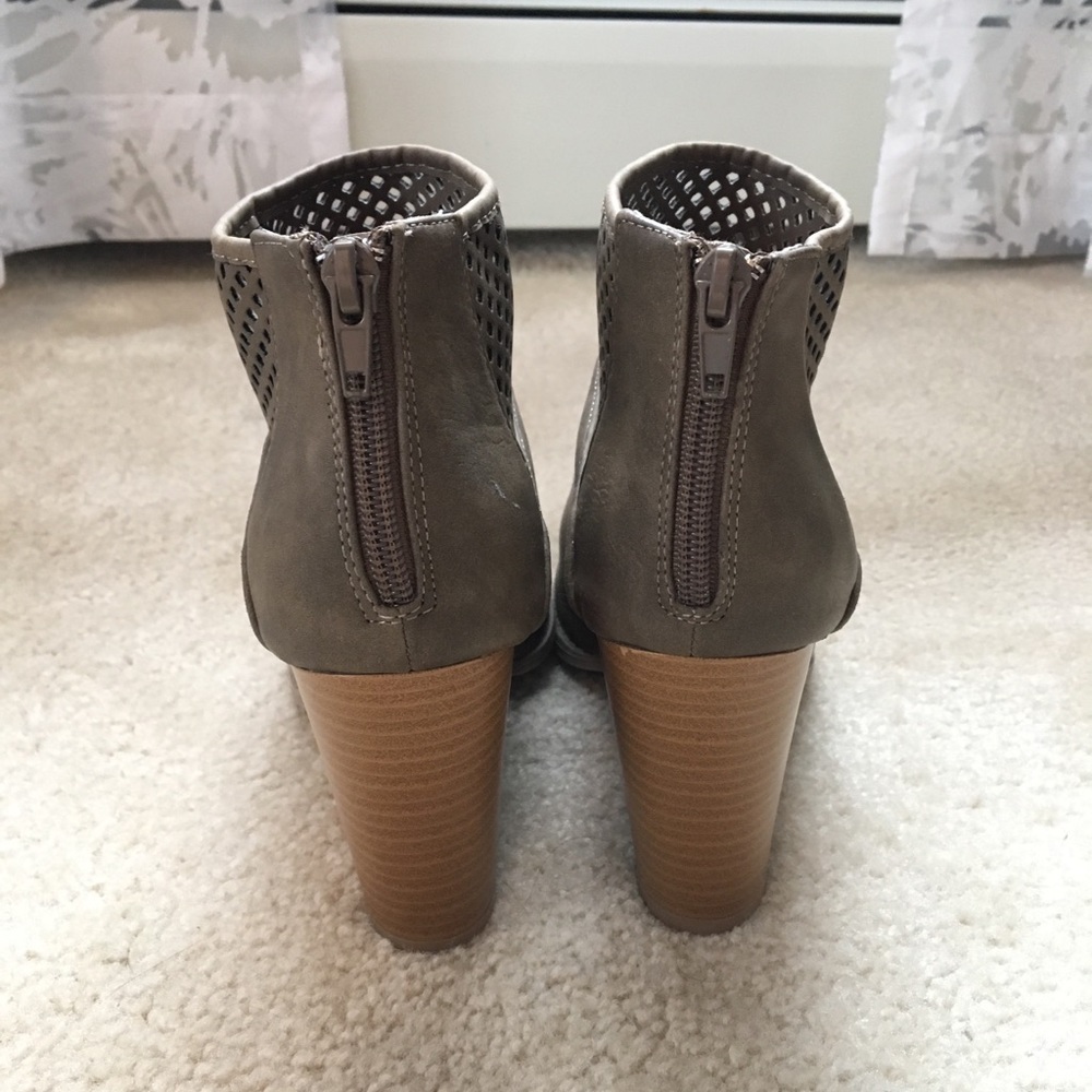 High heels - Picture 4 of 5